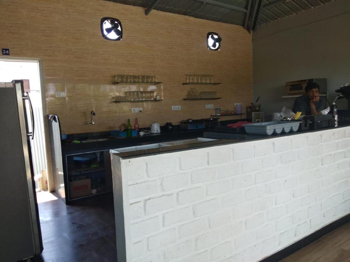Hotel Krishna Exotica Ahmednagar Eksteriør billede