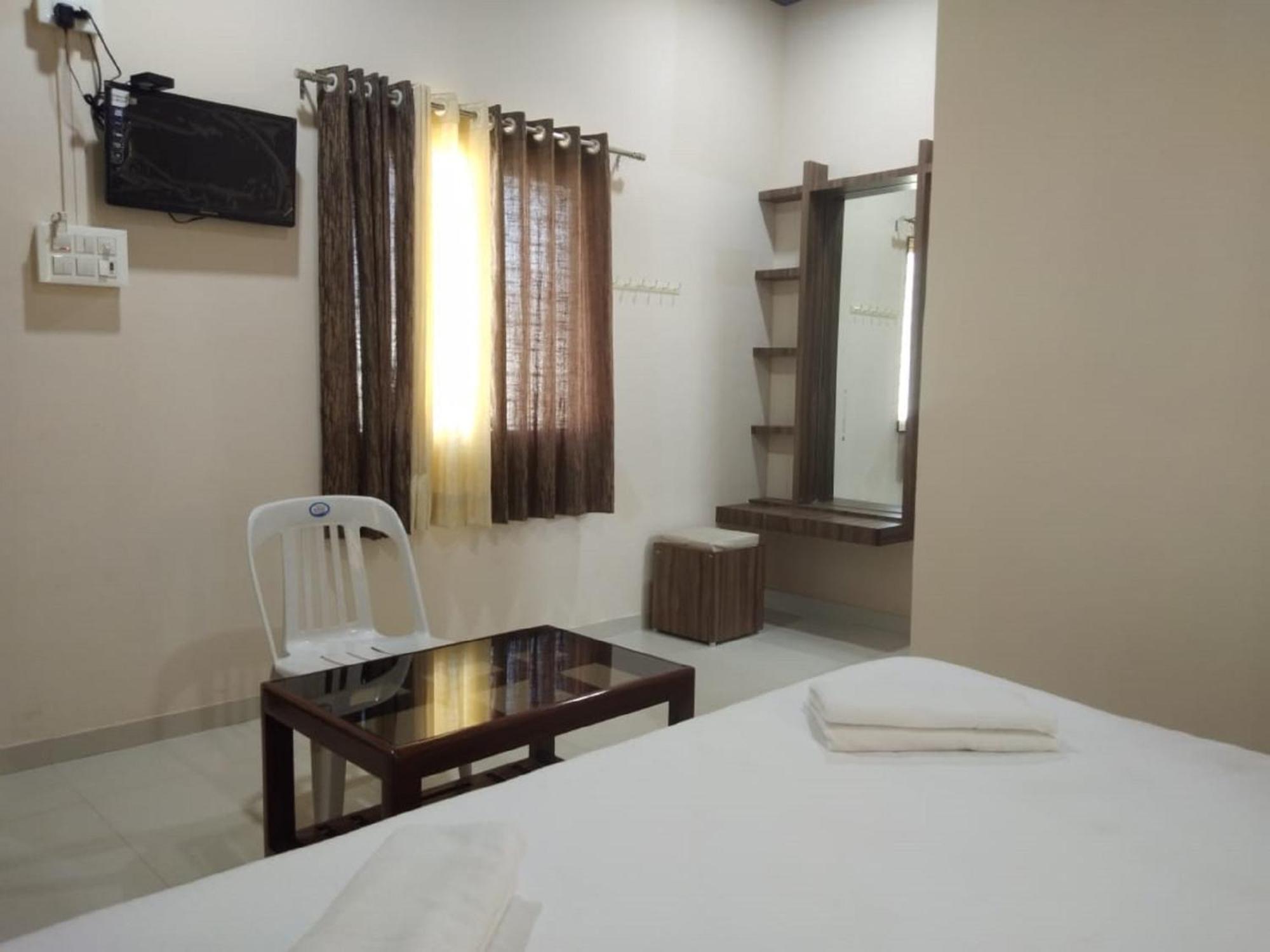 Hotel Krishna Exotica Ahmednagar Eksteriør billede