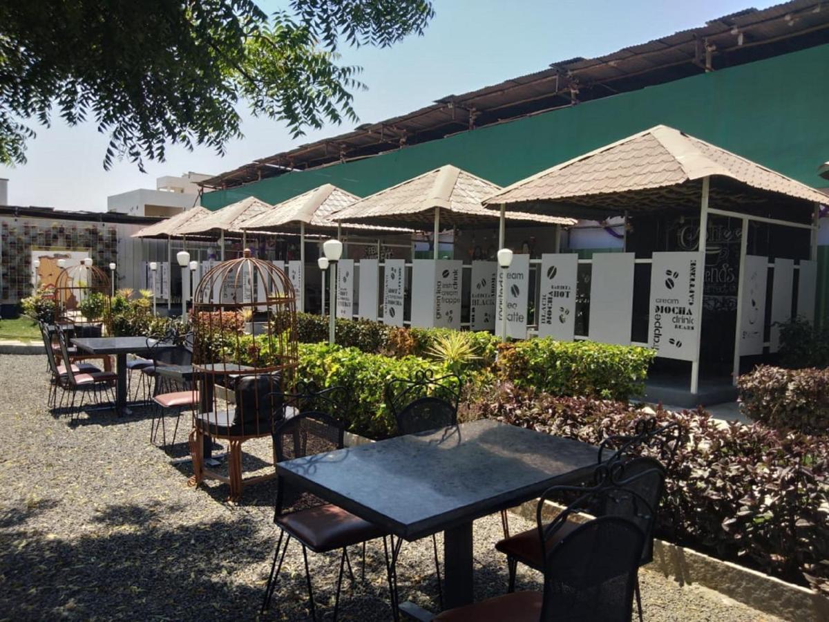 Hotel Krishna Exotica Ahmednagar Eksteriør billede
