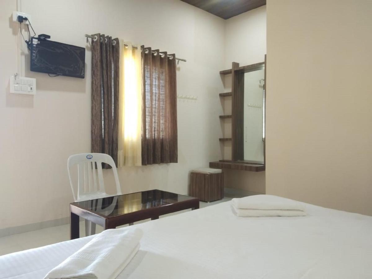 Hotel Krishna Exotica Ahmednagar Eksteriør billede